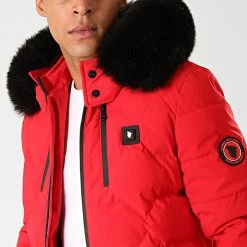 De gros 👍 Doudoune Chauffante Capuche Fourrure Val D'Isère Rouge Noir de Comme Des Loups 🎁 -Comme Des Loups Soldes comme des loups 199568 VAL D ISERE RED FOUR BLACK 20191011T114526 04