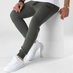 Grosses soldes 🥰 Pantalon Jogging Ville Vert Kaki de Comme Des Loups 🥰 -Comme Des Loups Soldes comme des loups 339149 DEAUVILLE KHAKI 20221007T154634 03
