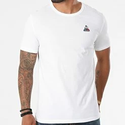 Meilleure affaire 🔥 Tee 👕 Shirt Essential N3 2120202 Blanc de Le Coq Sportif 🛒 -Comme Des Loups Soldes le coq sportif 268457 2120202 20210607T121030 03