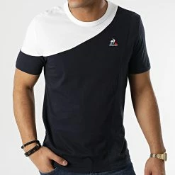 Sortie 🔔 Tee 👚 Shirt 2210551 Bleu Marine Blanc de Le Coq Sportif 🌟 -Comme Des Loups Soldes le coq sportif 294188 2210551 20211208T161304 03