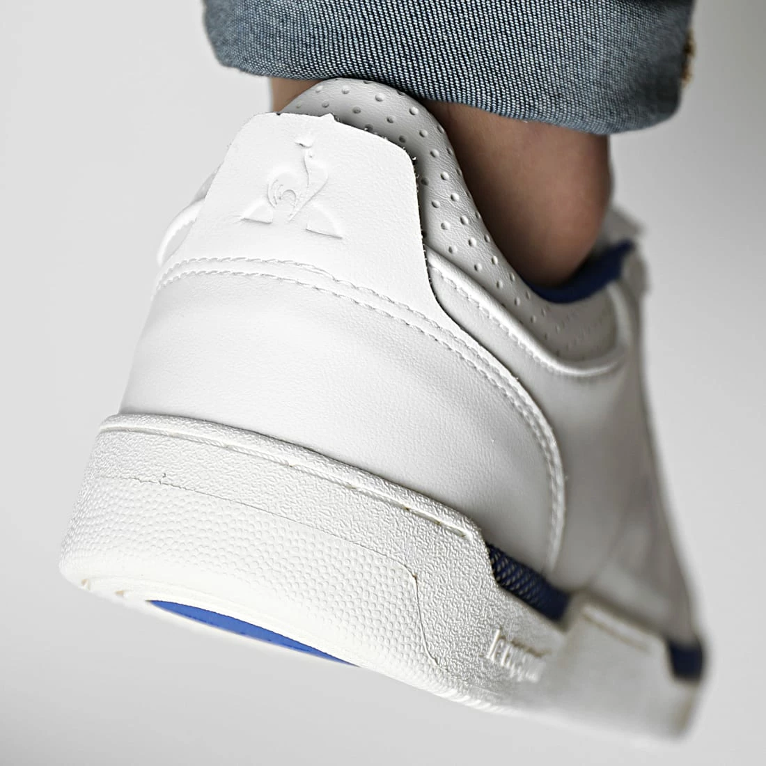 Acheter 🤩 Baskets Stadium 2210241 Optical White Cobalt de Le Coq Sportif ✔️ 6 Acheter 🤩 Baskets Stadium 2210241 Optical White Cobalt de Le Coq Sportif ✔️ – Image 4