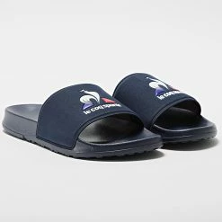 Nouveau 🛒 Claquettes Slide Logo 2021280 Bleu Marine de Le Coq Sportif ✔️
