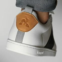 Bon marché ❤️ Baskets CourtClassic Black Jean 2220193 Optical White black de Le Coq Sportif 👏 9 Bon marché ❤️ Baskets CourtClassic Black Jean 2220193 Optical White black de Le Coq Sportif 👏 -Comme Des Loups Soldes le coq sportif 322066 2220193 20220603T135626 04