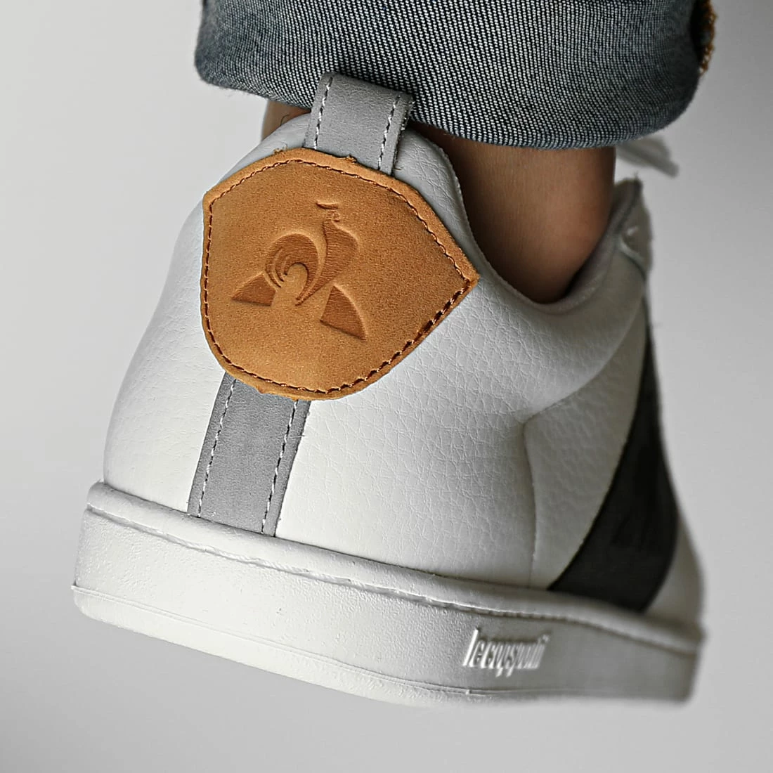 Bon marché ❤️ Baskets CourtClassic Black Jean 2220193 Optical White black de Le Coq Sportif 👏 6 Bon marché ❤️ Baskets CourtClassic Black Jean 2220193 Optical White black de Le Coq Sportif 👏 – Image 4