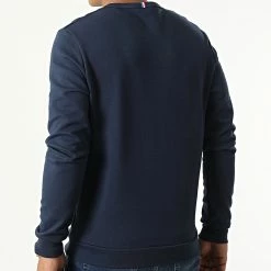 Remise ❤️ Sweat Crewneck 2220560 Bleu Marine de Le Coq Sportif ✨ -Comme Des Loups Soldes le coq sportif 322097 2220560 20220614T152140 04