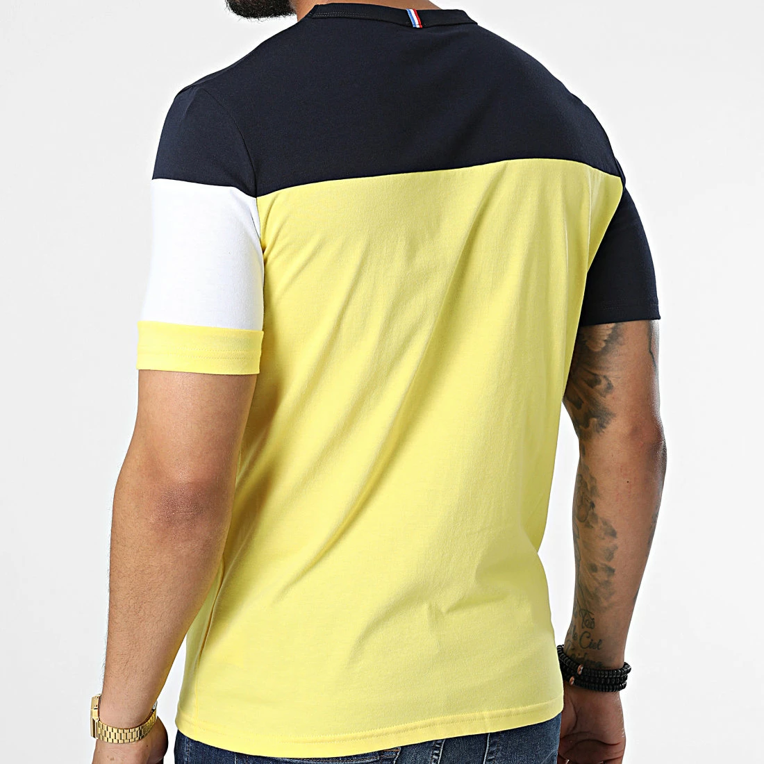 Coupon 💯 Tee 👕 Shirt 2220294 Bleu Marine Jaune de Le Coq Sportif 🤩 6 Coupon 💯 Tee 👕 Shirt 2220294 Bleu Marine Jaune de Le Coq Sportif 🤩 – Image 4