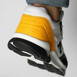 Vente flash 👏 Baskets LCS R500 Sport 2220205 Optical White Citrus de Le Coq Sportif 👍 -Comme Des Loups Soldes le coq sportif 324637 2220205 20220624T155042 04