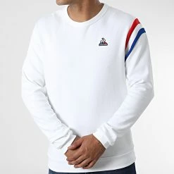 Meilleure affaire 🎁 Sweat Crewneck Tricolore 2210865 Beige de Le Coq Sportif 😀 8 Meilleure affaire 🎁 Sweat Crewneck Tricolore 2210865 Beige de Le Coq Sportif 😀 -Comme Des Loups Soldes le coq sportif 326745 2210865 20220706T160851 03